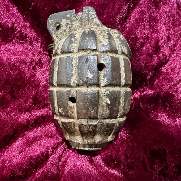 Mills Grenade 24